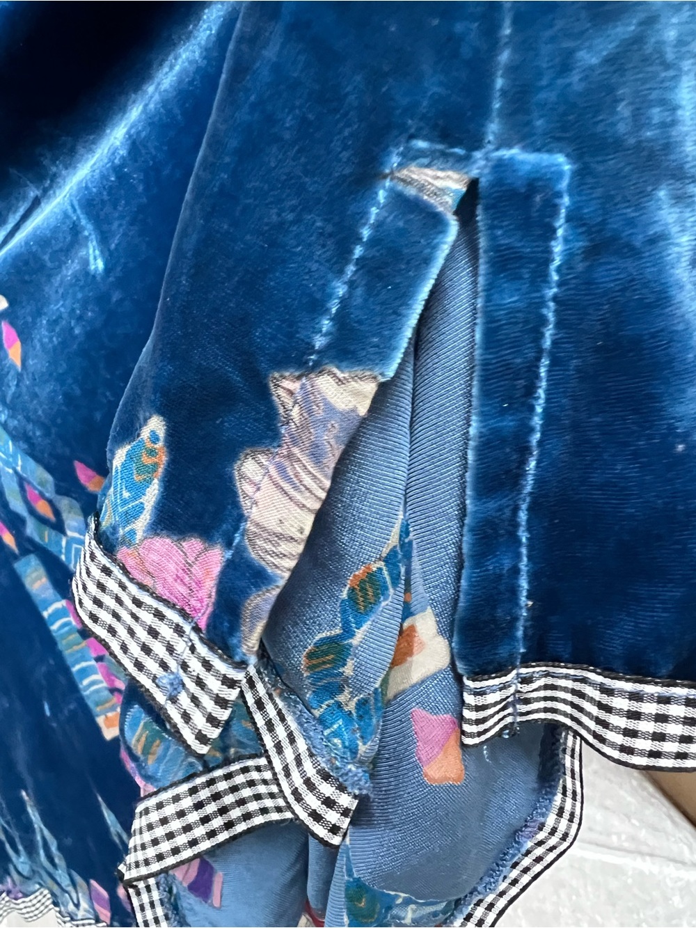 Johnny Was Embroidered Velvet V-Neck Tunic silk Top Blue burn out Aztec floral L - Picture 7 of 13